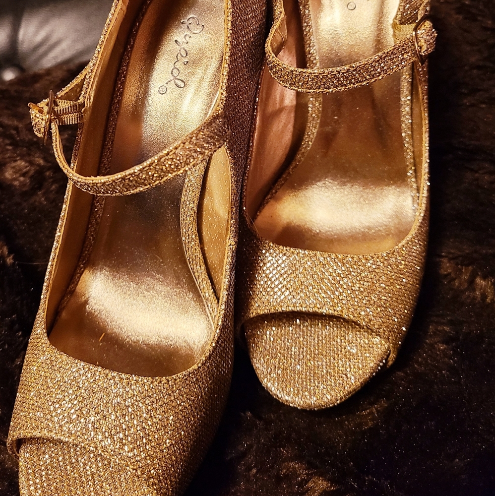 Glimmering Gold Platform OpenToe Maryjane heels